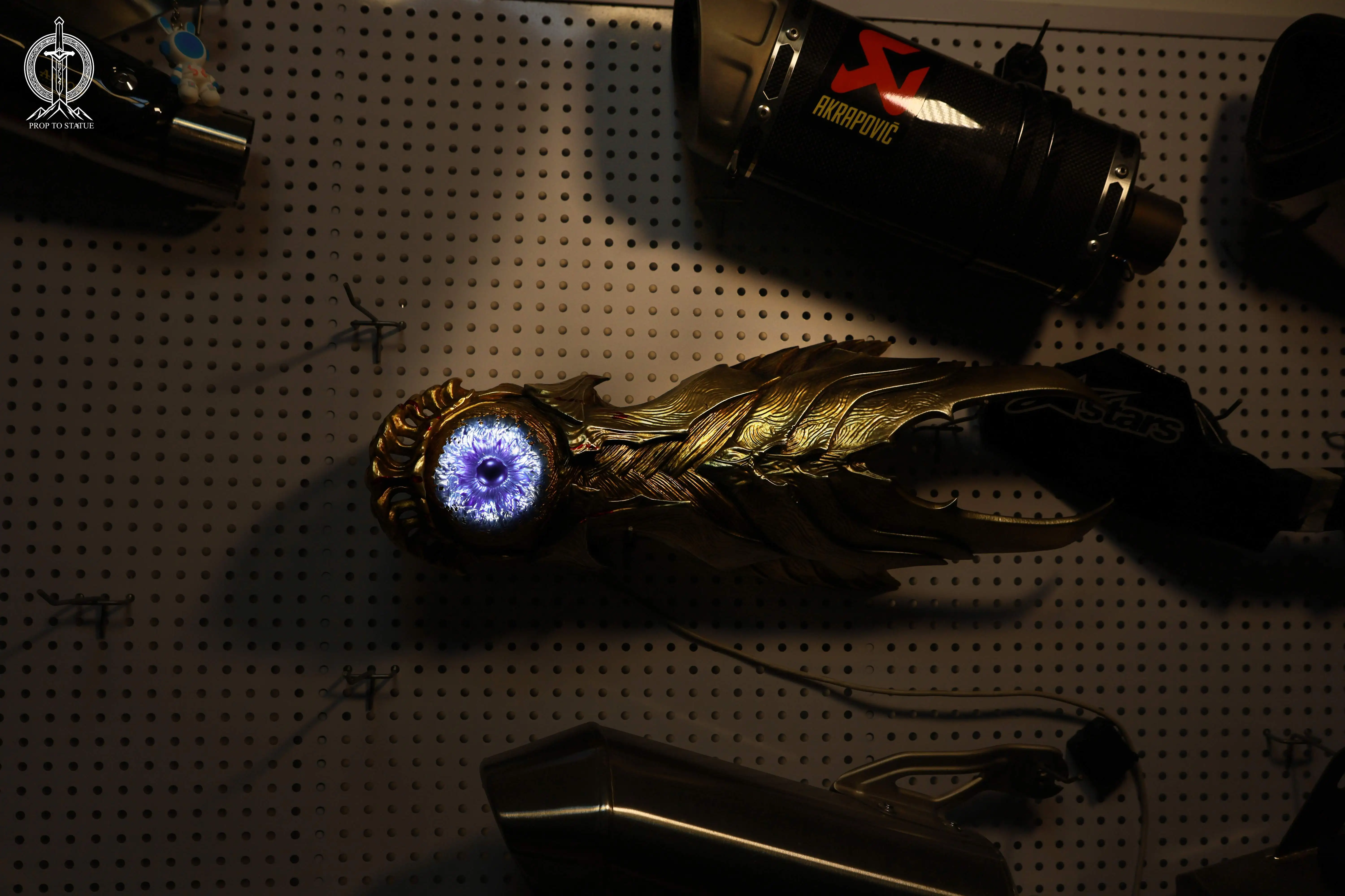 【Pre-sale】1/1 Scale Caged Ghost Arm-Onimusha: Way of the Sword-PROP TO STATUE Studio