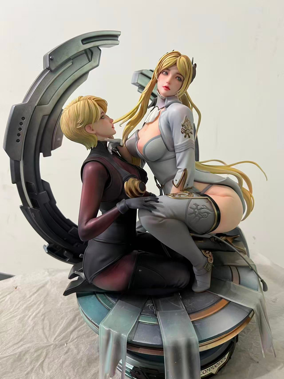 【Pre-sale】1/4 Scale NieR Commander and Operator-NieR:Automata-Thunder Studio