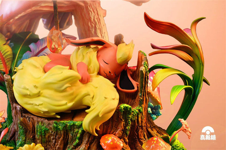 【Pre-sale】1/10 Scale Flareon-Pokemon-ZhenXinZhen Studio