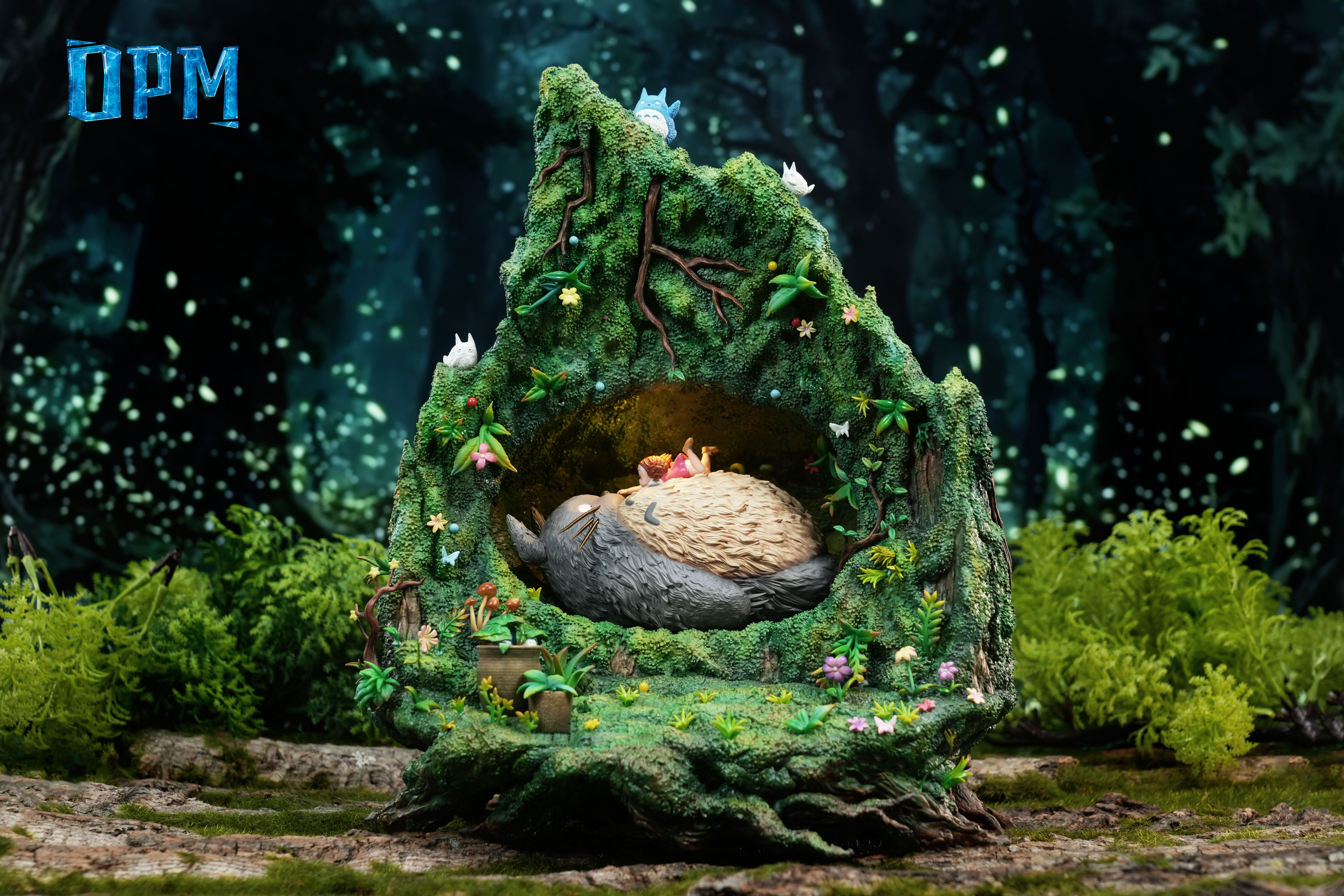 【Pre-sale】013 Totoro in the tree hole with LED-OPM Studio