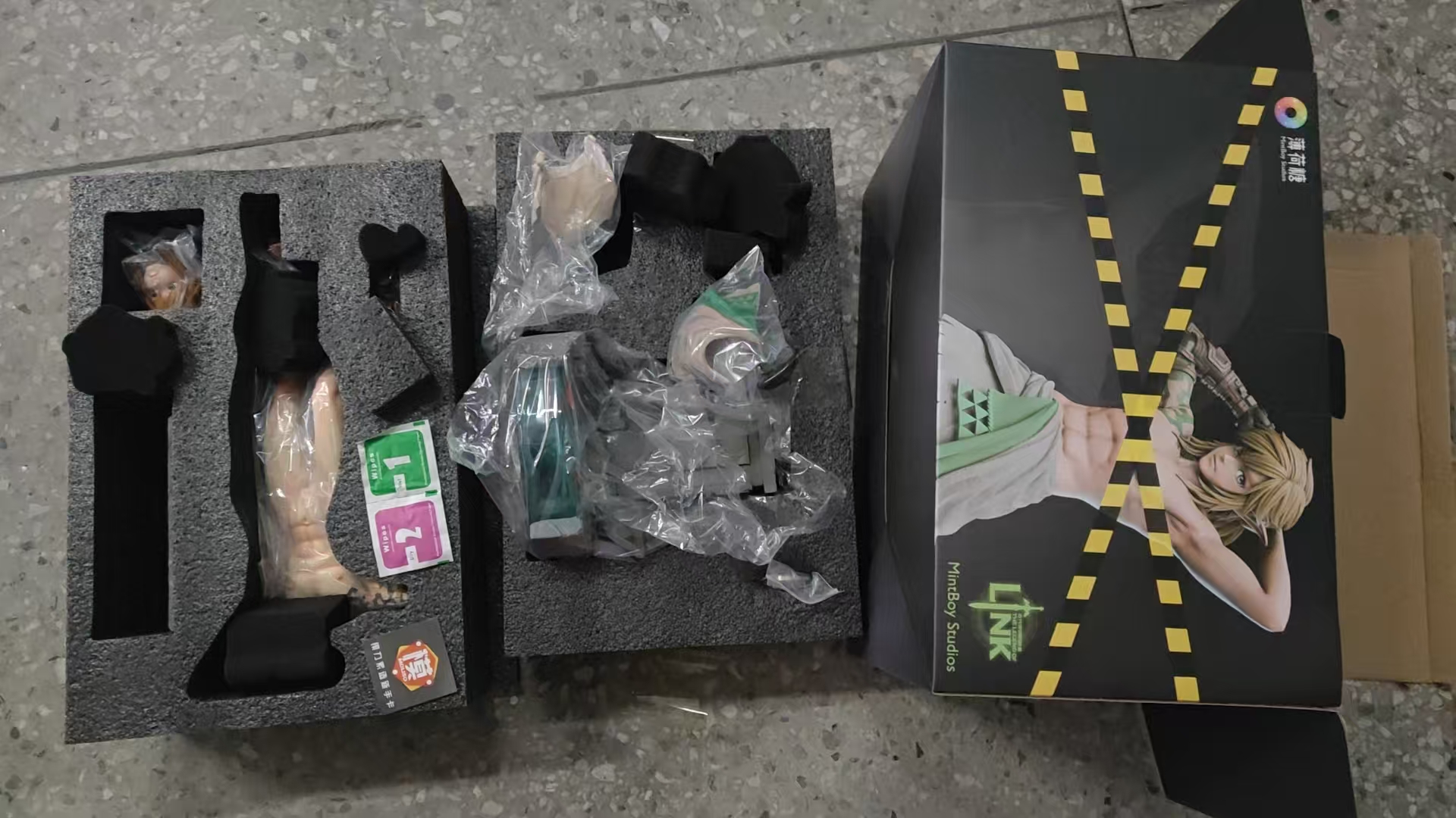 4727307_e2232964_0e907816_50b1d399-ER