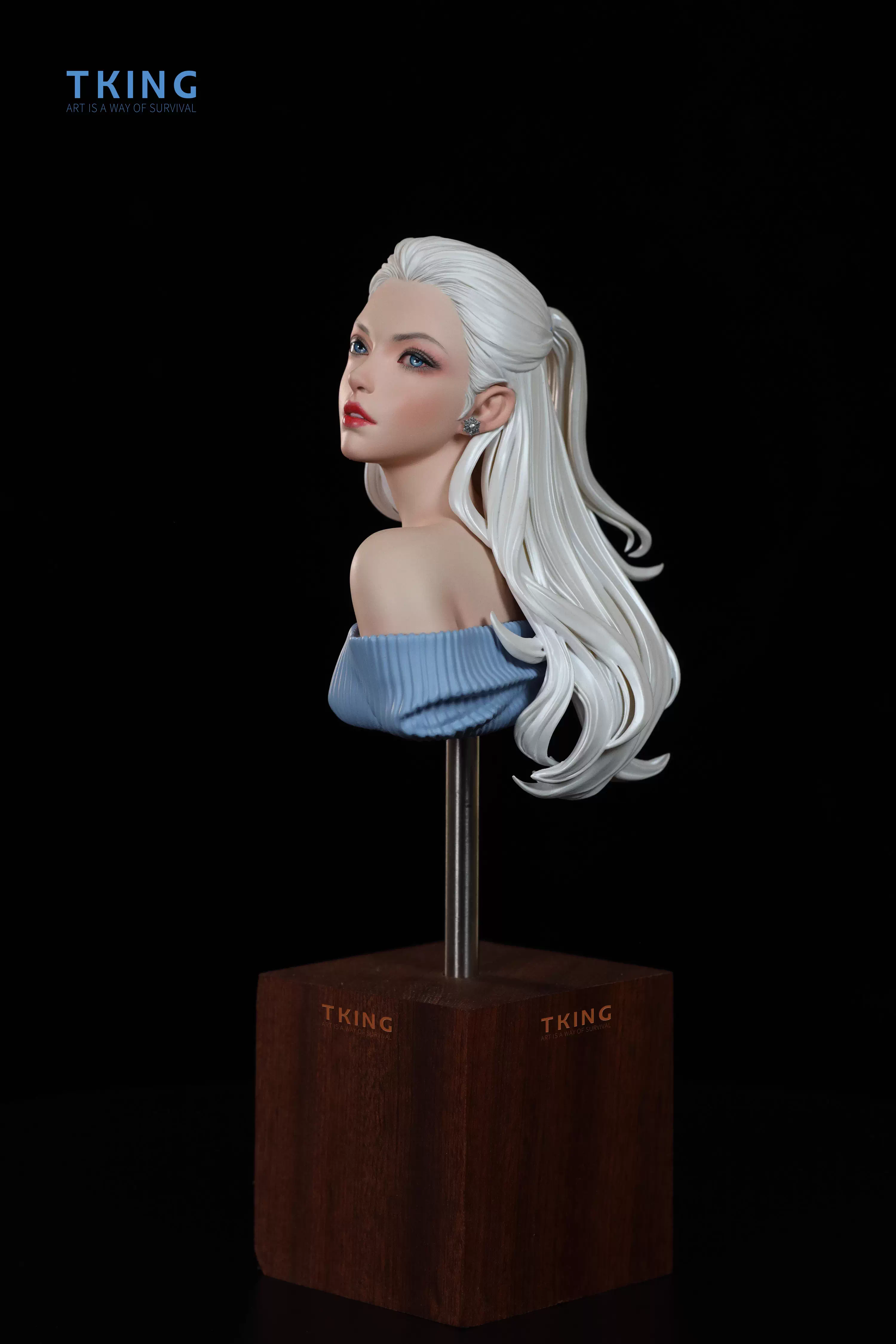 【Pre-sale】1/4 Scale Painted The Girl Looking Back-TKing Toys Studio