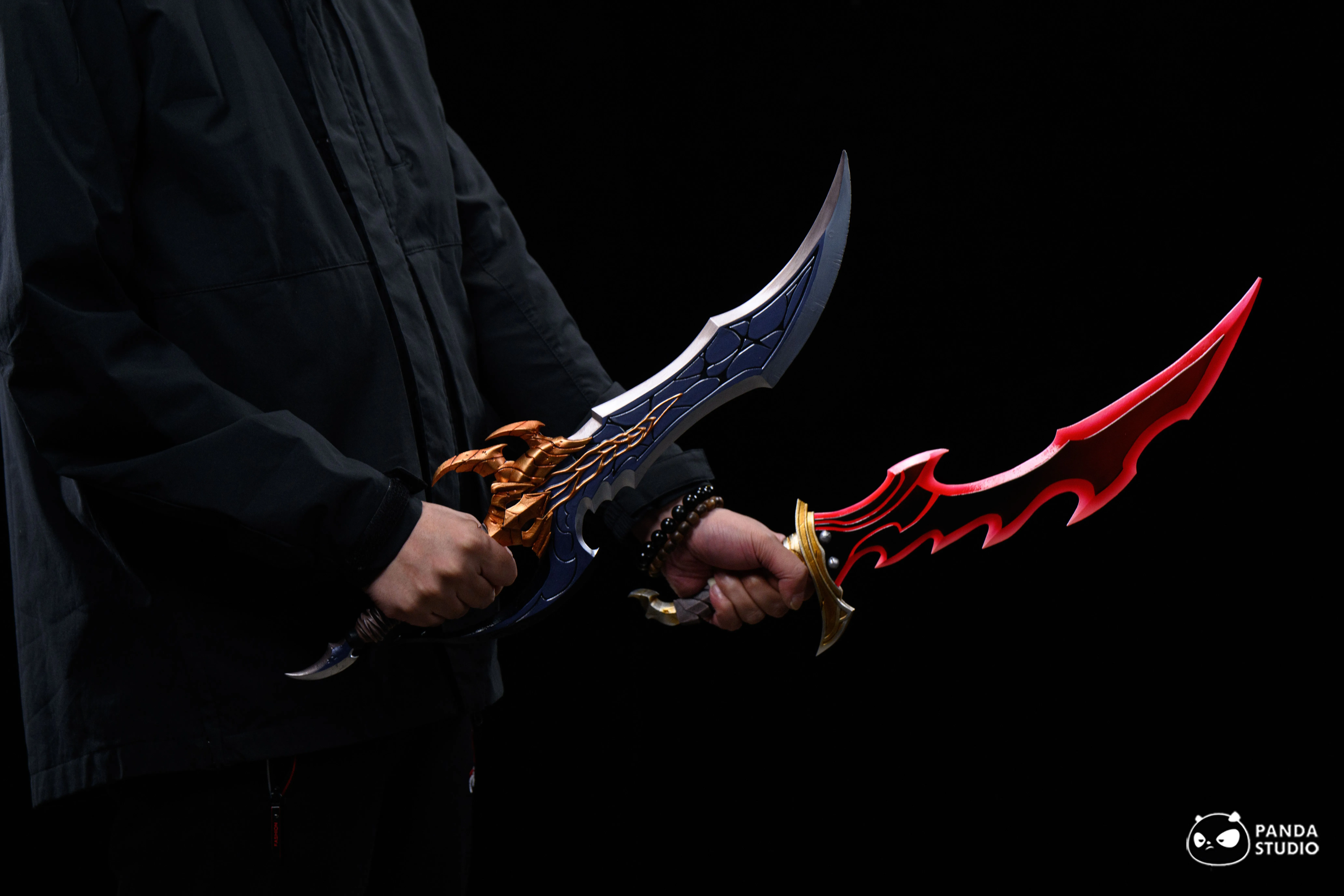 【Pre-sale】1/1 Scale Sung Jin-Woo's weapon 'Kasaka's Venom Fang' and 'Knight Killer'-Panda Studio