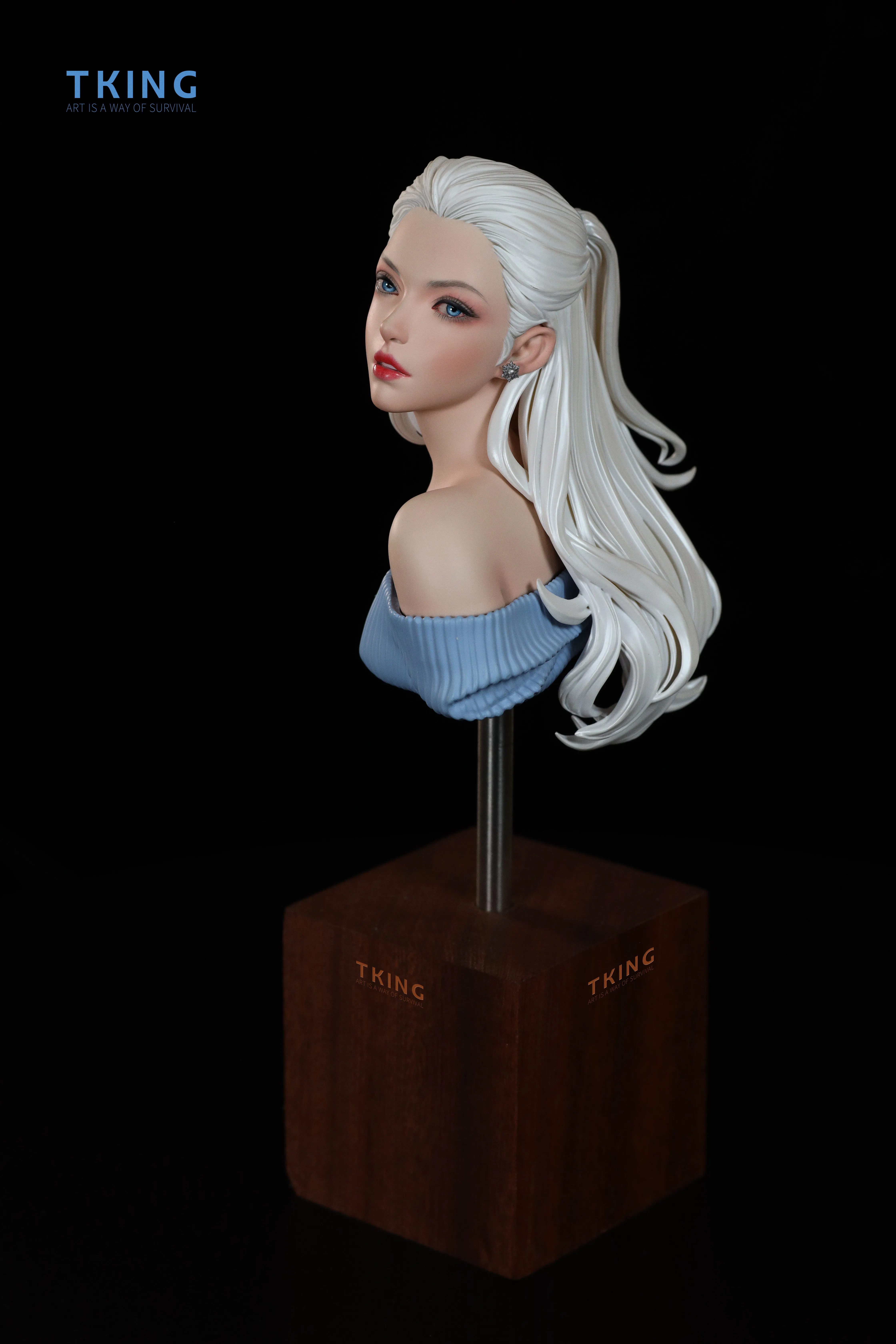 【Pre-sale】1/4 Scale Painted The Girl Looking Back-TKing Toys Studio
