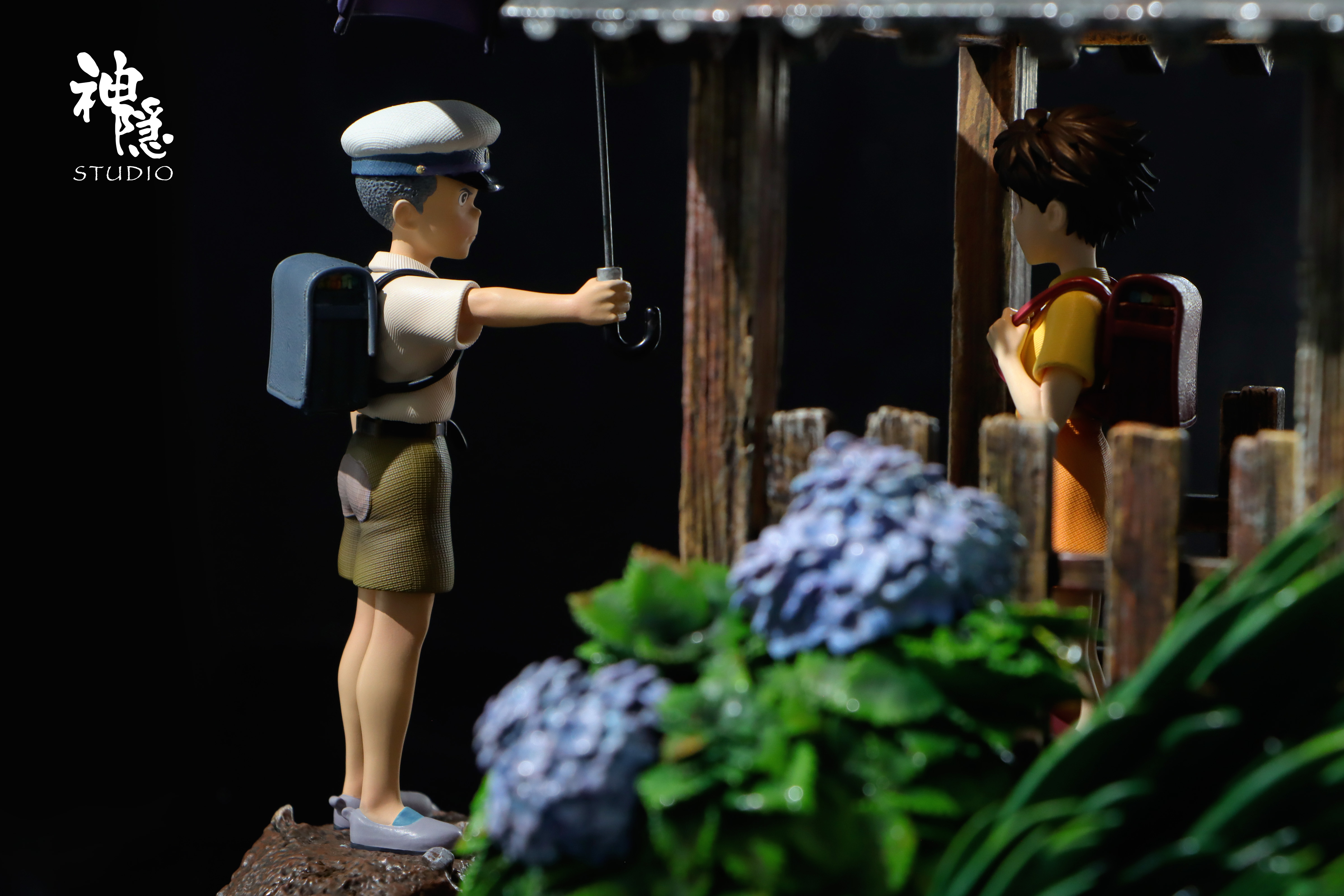 【Pre-sale】Totoro Tenderness in the Rain with LED-ShenYin Studio