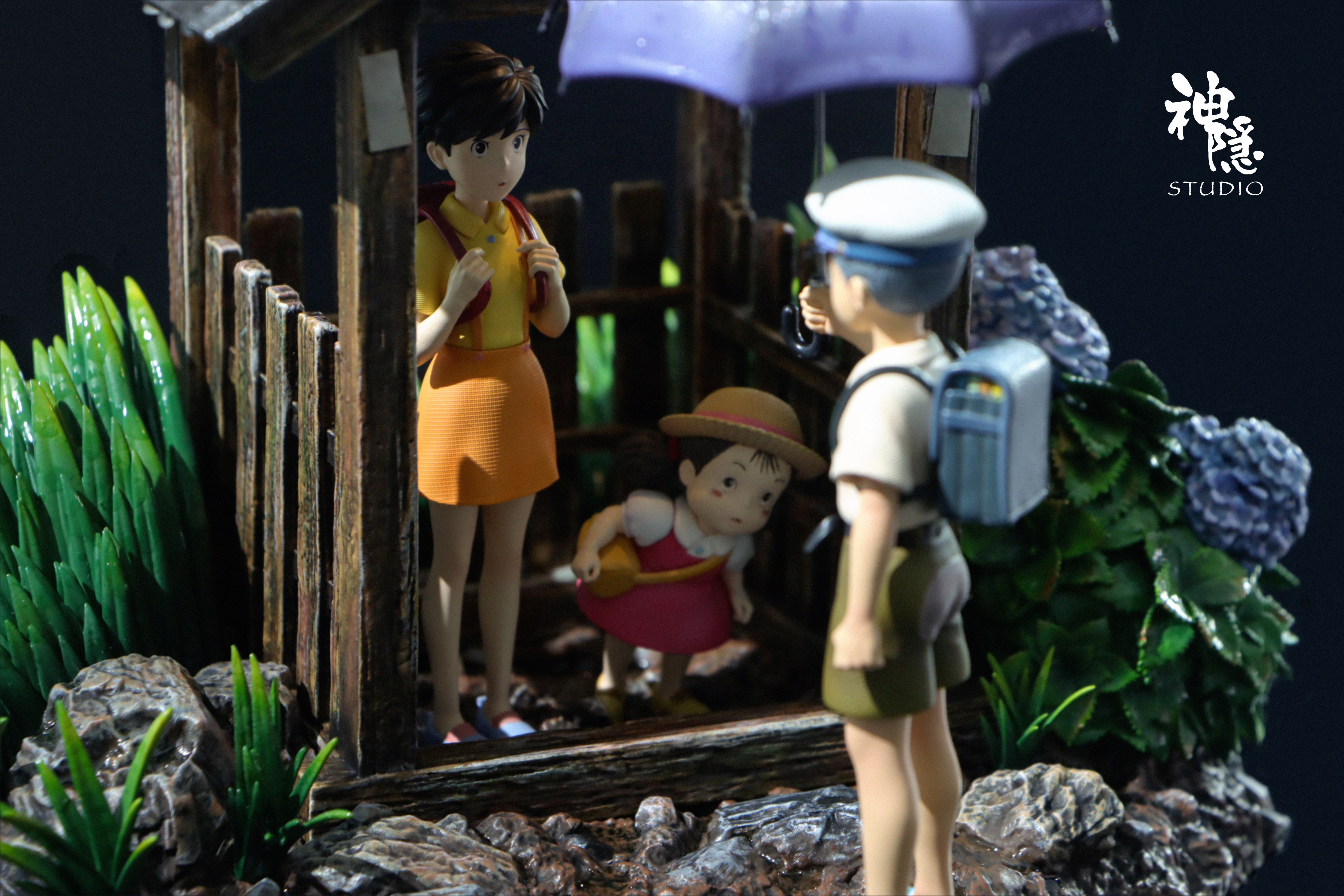【Pre-sale】Totoro Tenderness in the Rain with LED-ShenYin Studio