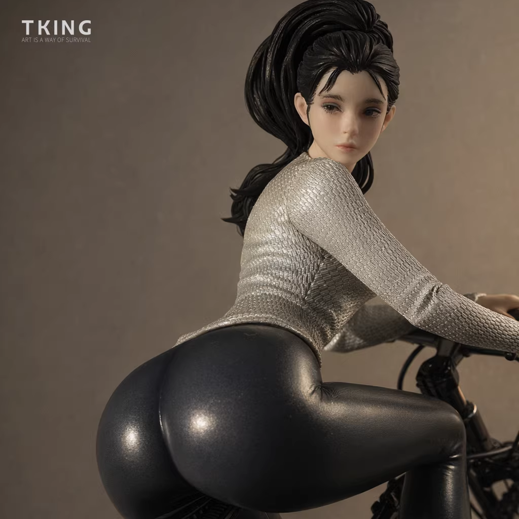【Pre-sale】1/8 Scale Bicycle Riding Girl-TKing Toys Studio