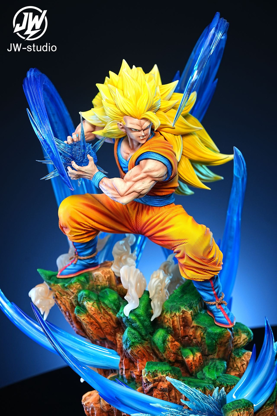 【Pre-sale】1/6 and 1/4 Scale SS3 Goku with LED-JW Studio