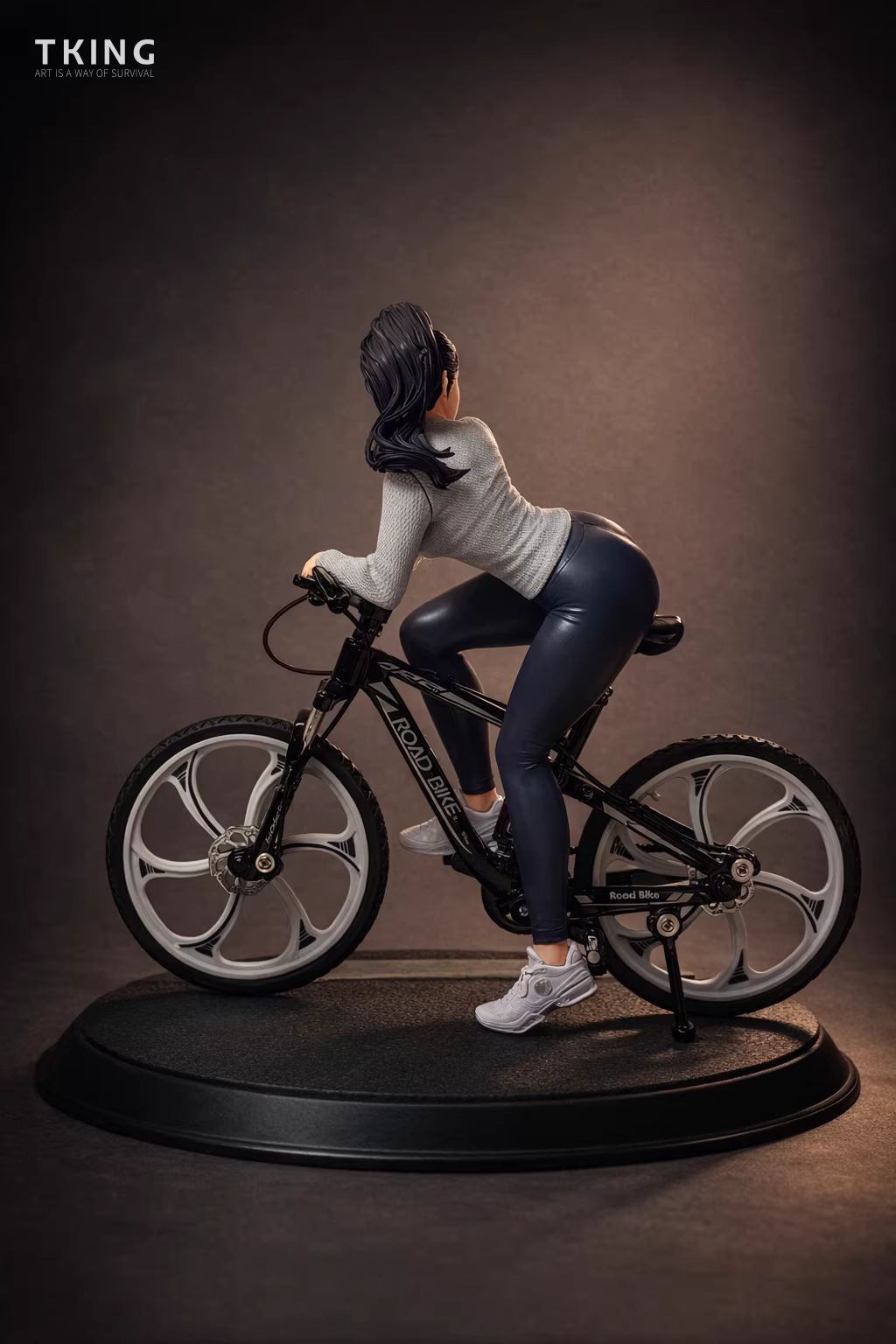 【Pre-sale】1/8 Scale Bicycle Riding Girl-TKing Toys Studio